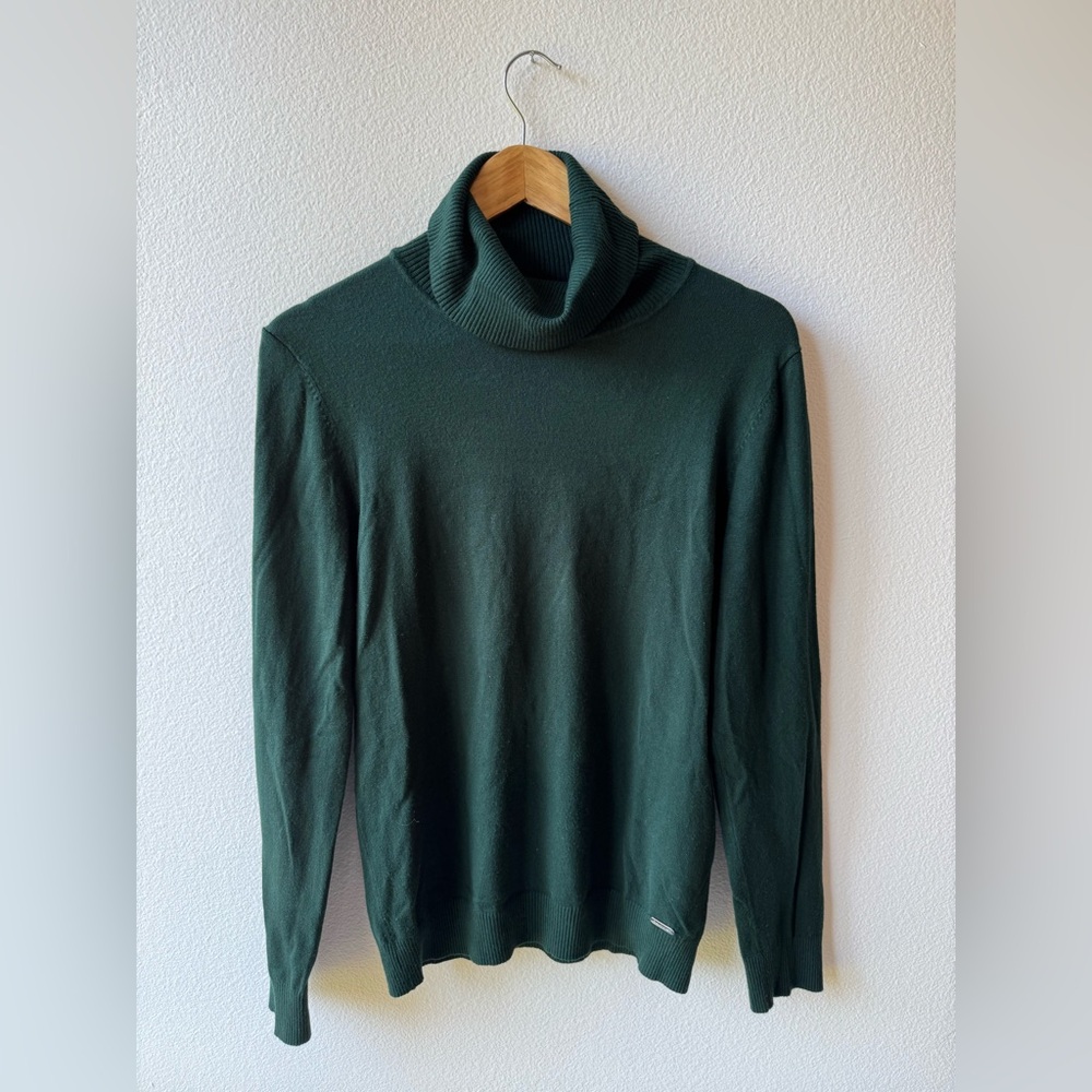 Calvin Klein Emerald Turtleneck